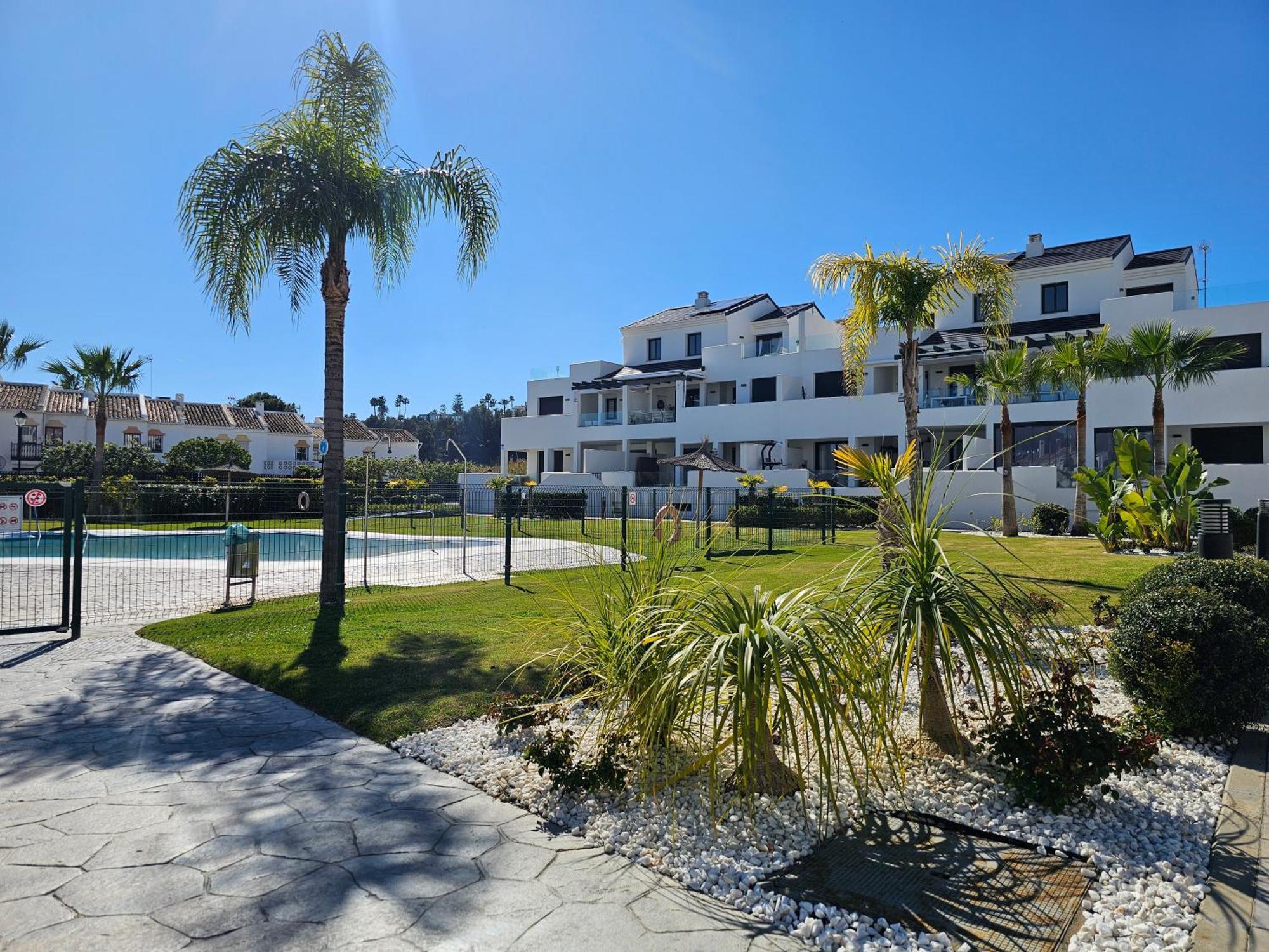 Arroyo Beach Home Estepona Dış mekan fotoğraf